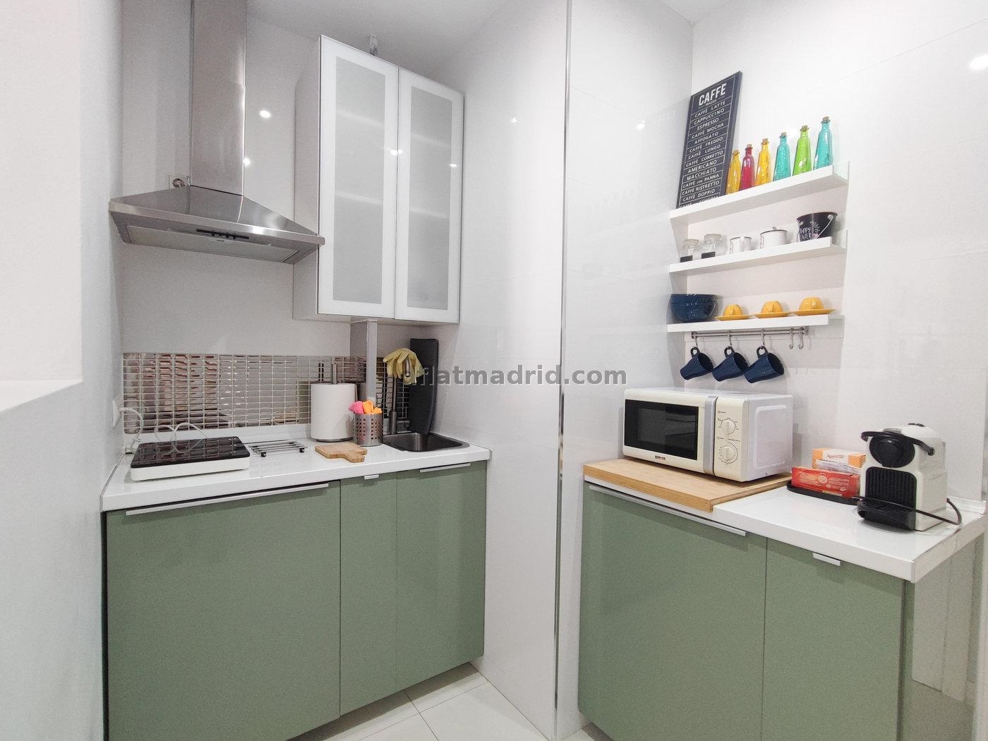 Bright Studio in Centro #1984 in Madrid