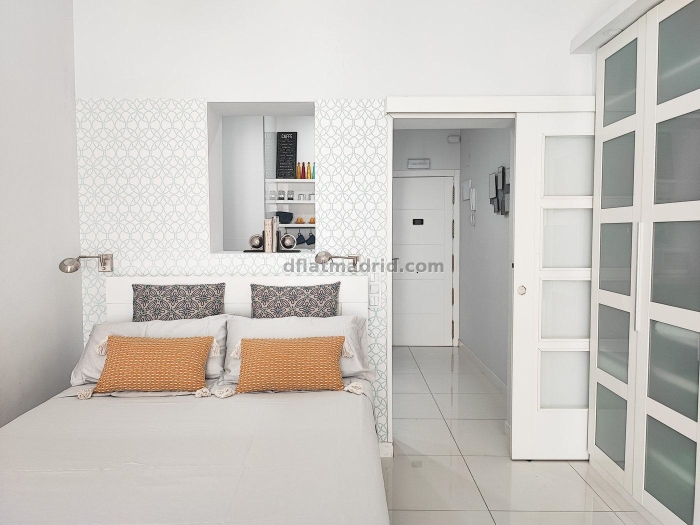 Bright Studio in Centro #1984 in Madrid