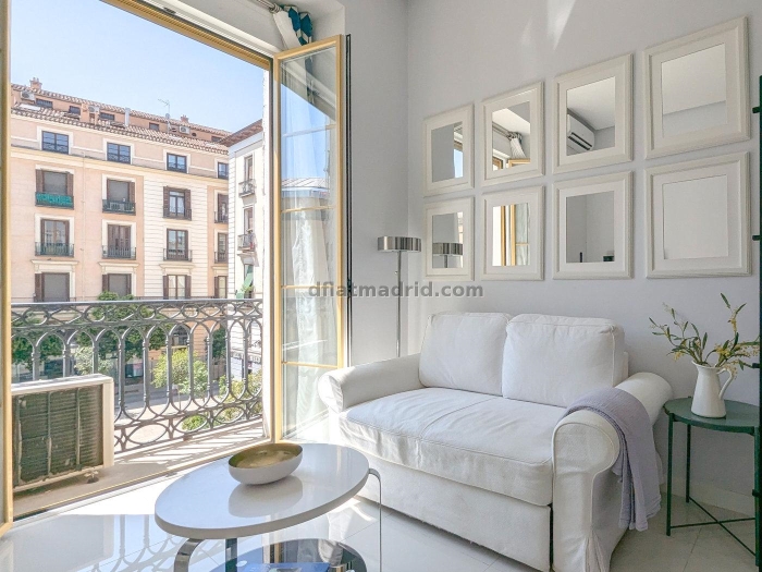 Bright Studio in Centro #1984 in Madrid