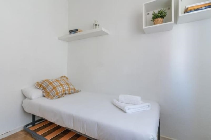 Apartamento en Arganzuela de 2 Dormitorios #1991 en Madrid