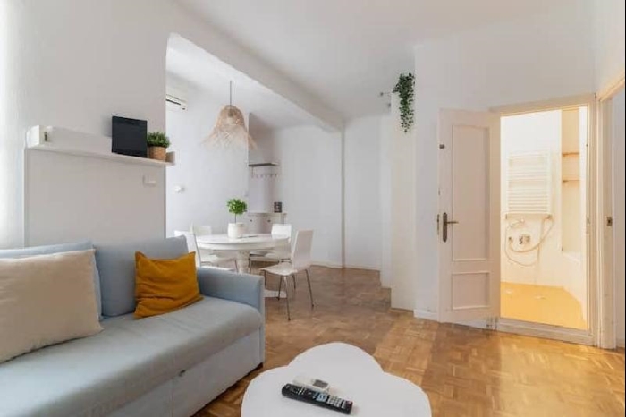Apartamento en Arganzuela de 2 Dormitorios #1991 en Madrid
