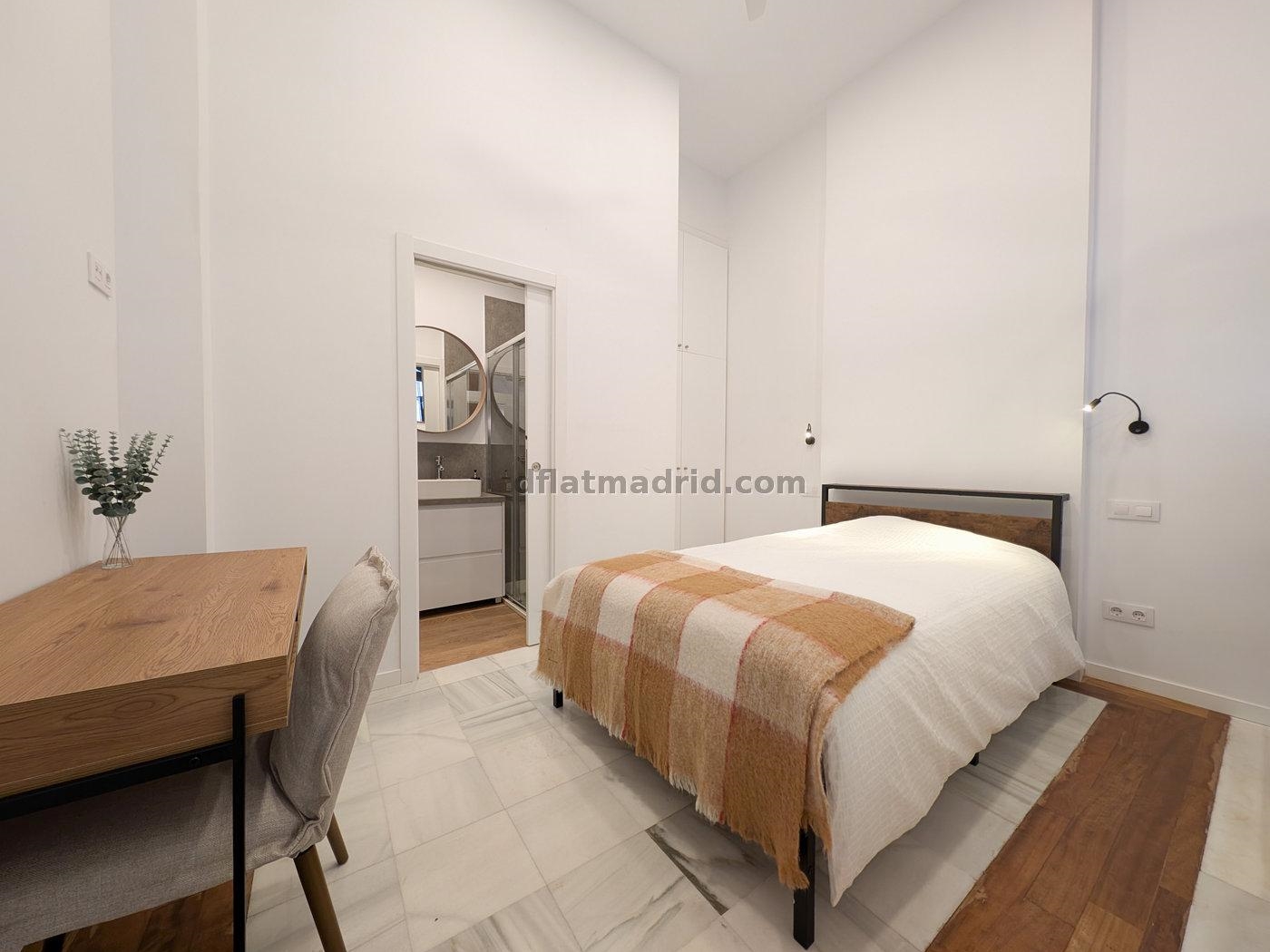 Apartamento en Chamberi de 2 Dormitorios #2001 en Madrid