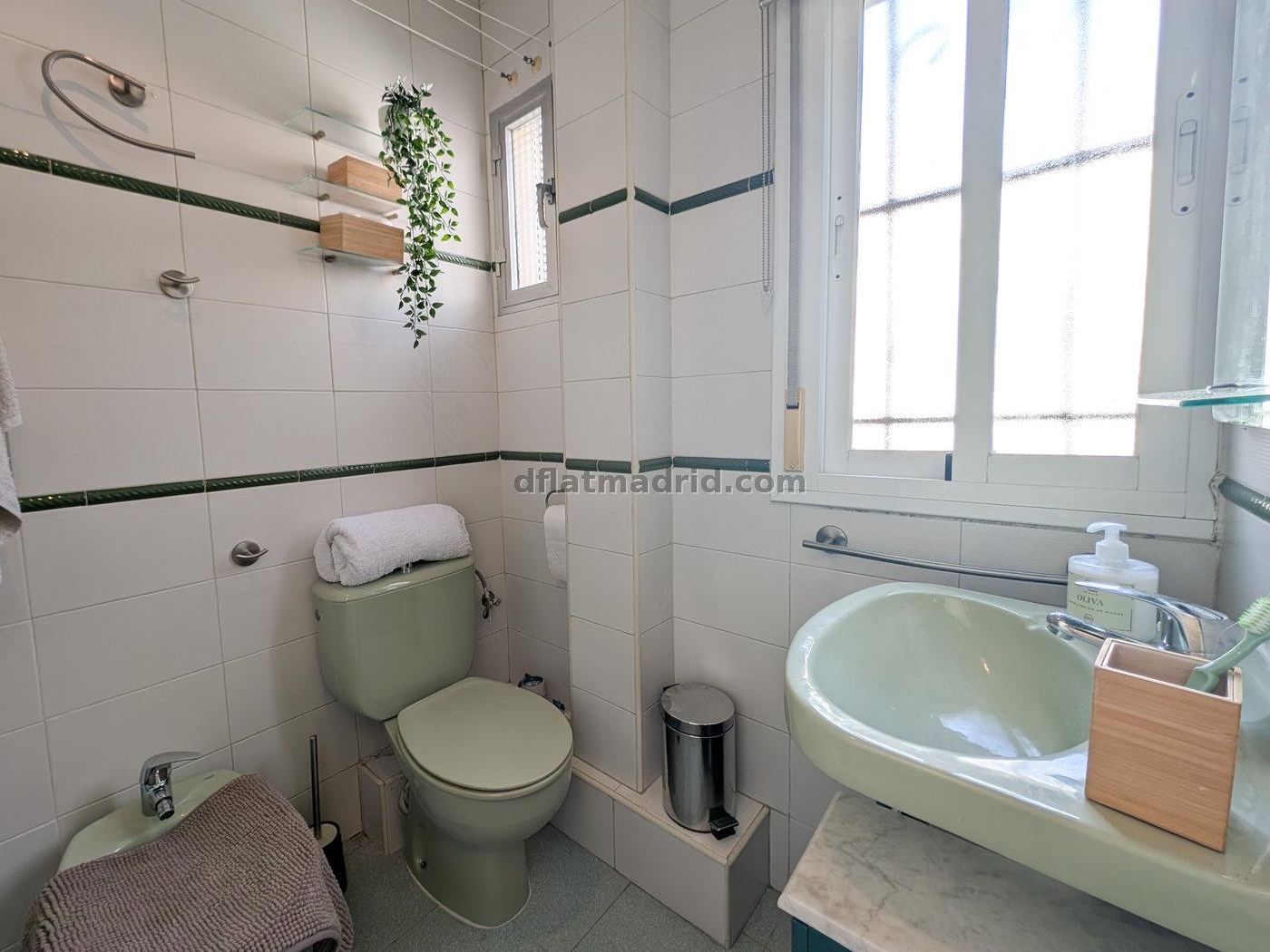 Apartamento Tranquilo en Arganzuela de 2 Dormitorios #1854 en Madrid