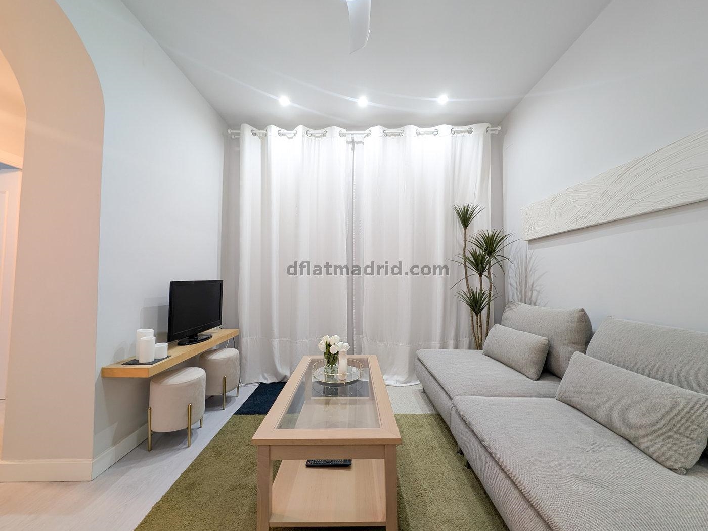 Apartamento Tranquilo en Salamanca de 2 Dormitorios #2002 en Madrid
