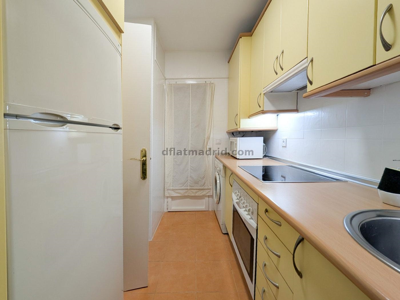 Apartamento Tranquilo en Salamanca de 2 Dormitorios #2002 en Madrid