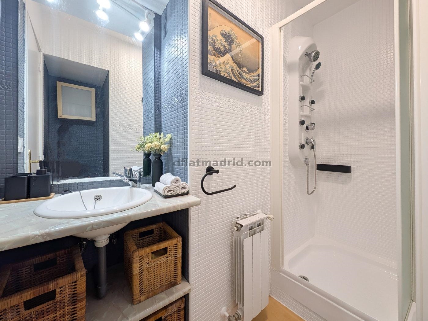 Apartamento Tranquilo en Salamanca de 2 Dormitorios #2002 en Madrid