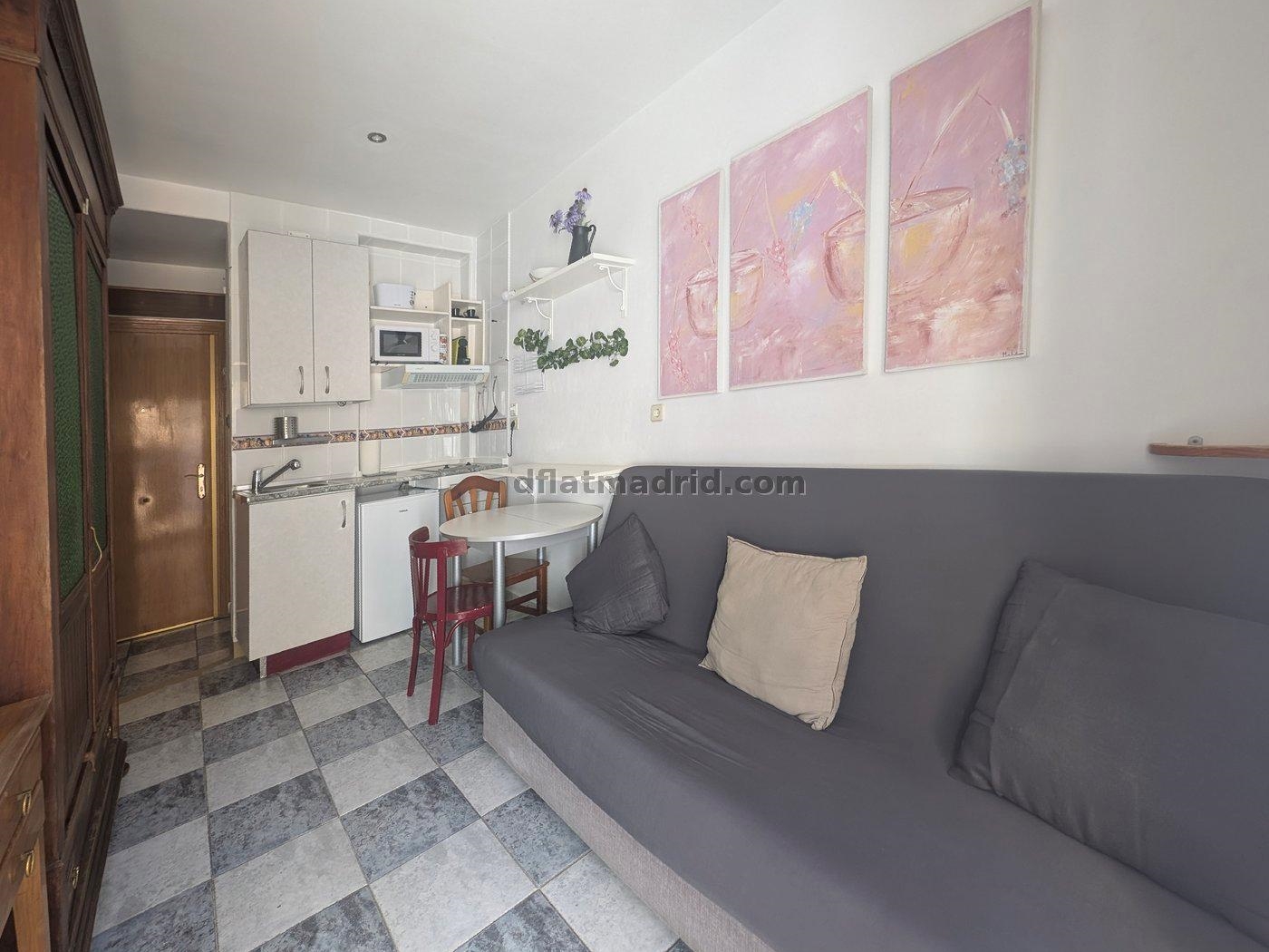 Apartamento con Balcón en Centro Madrid #2004 en Madrid