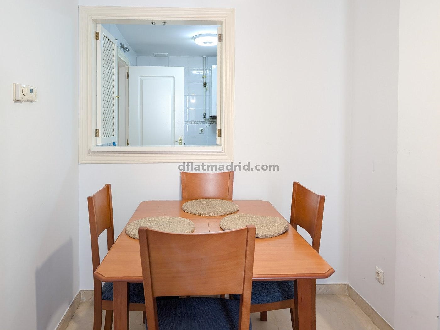 Apartamento en Centro de 1 Dormitorio #2010 en Madrid