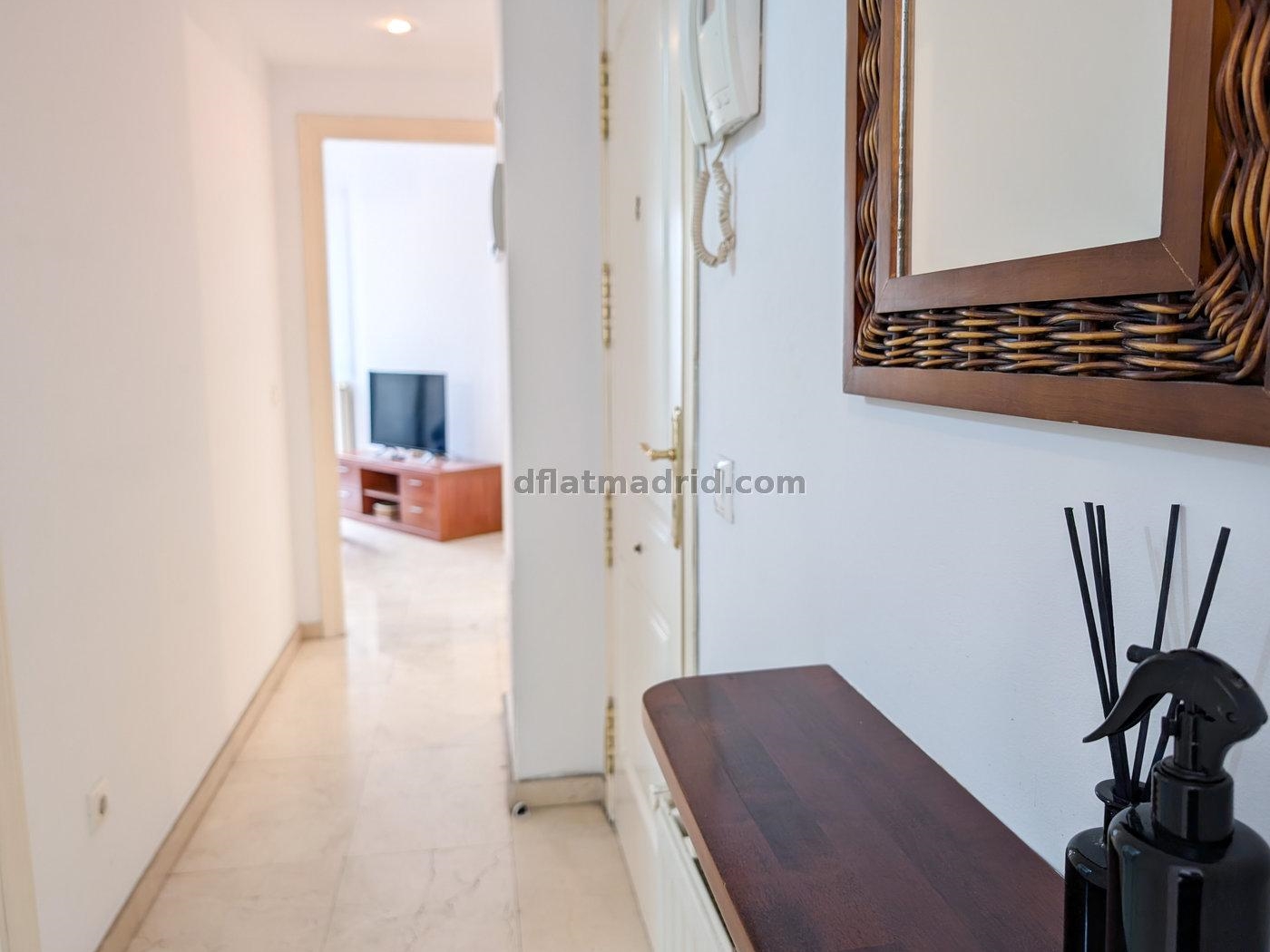 Apartamento en Centro de 1 Dormitorio #2010 en Madrid