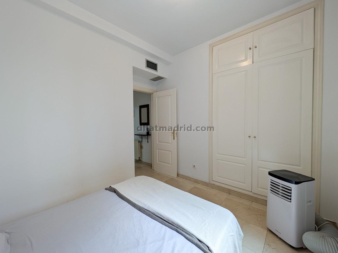 Apartamento en Centro de 1 Dormitorio #2010 en Madrid