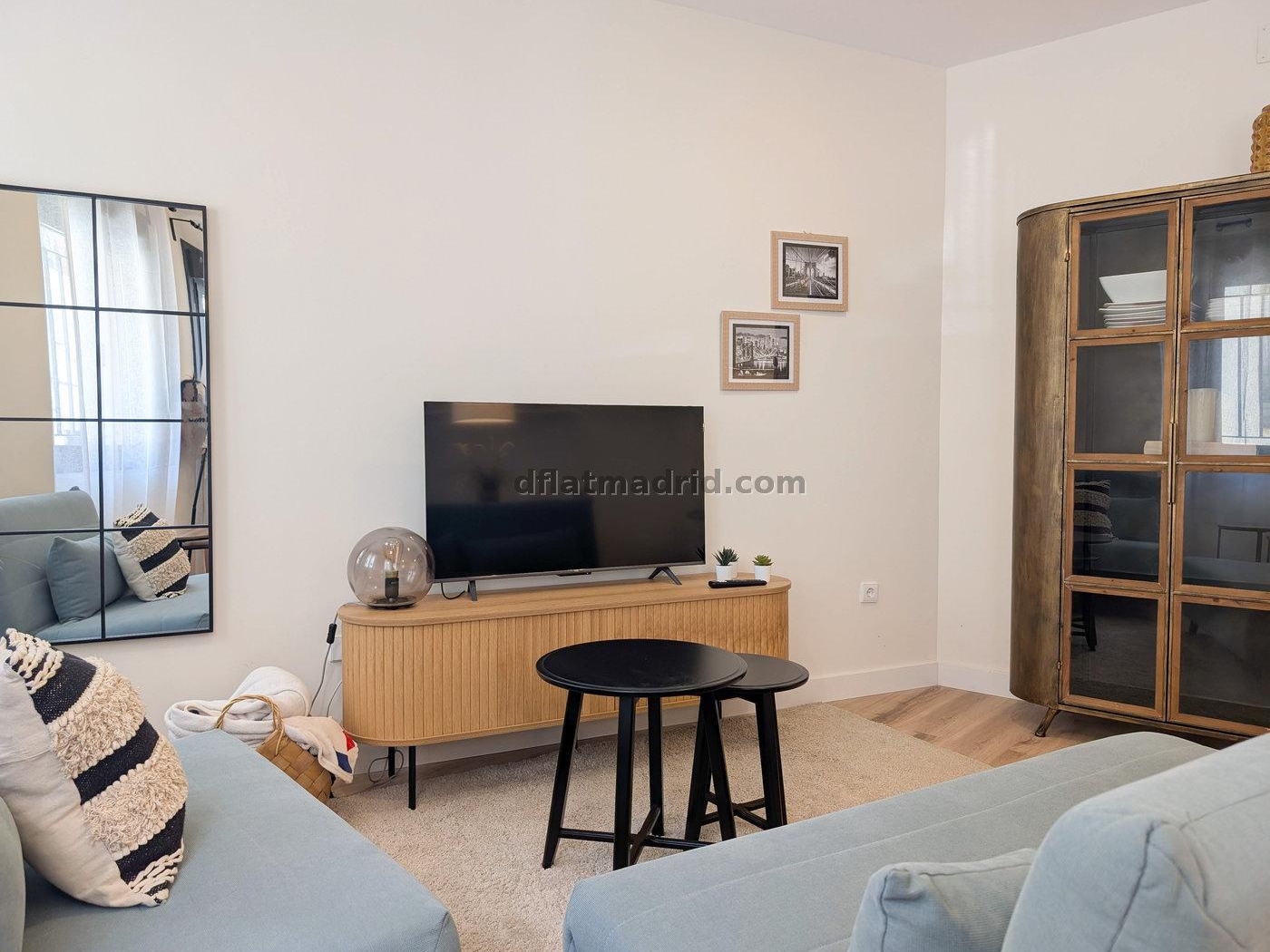 Bright Apartment in Tetuan of 1 Bedroom #2012 in Madrid