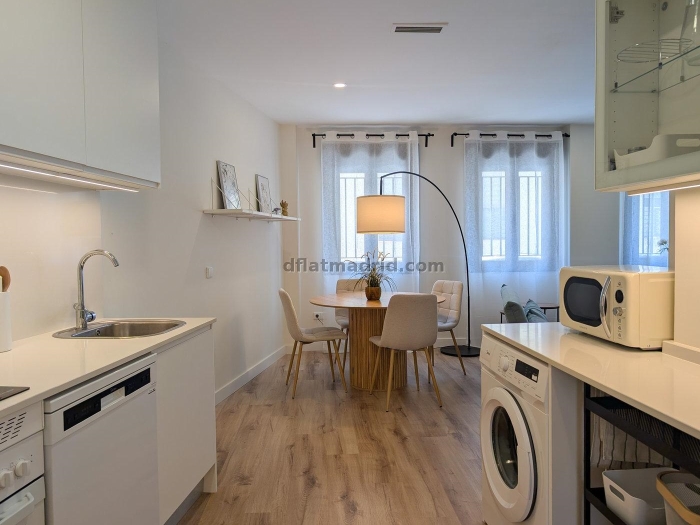 Apartamento luminoso en Tetuan 1 Dormitorio #2012 en Madrid