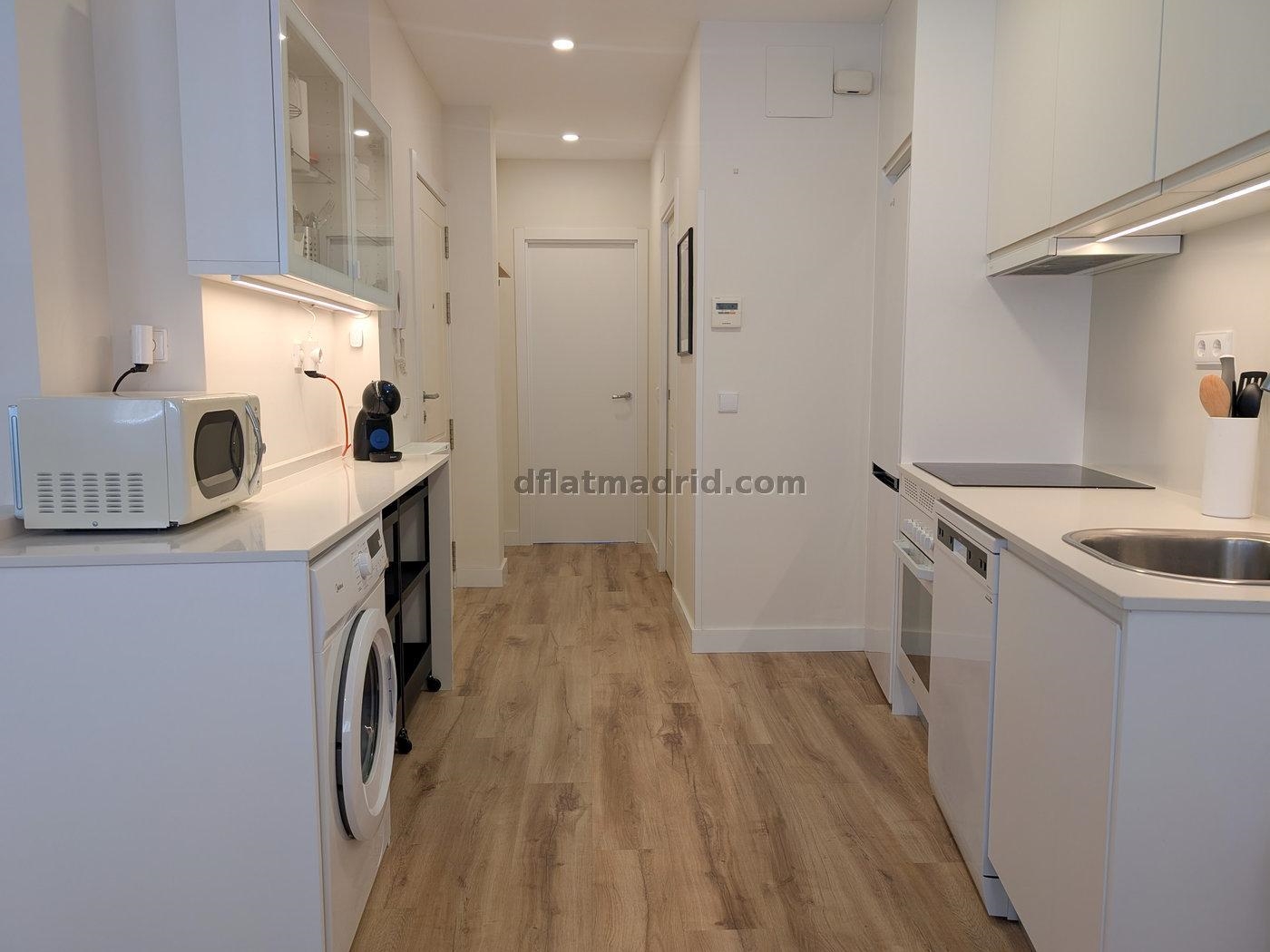 Bright Apartment in Tetuan of 1 Bedroom #2012 in Madrid