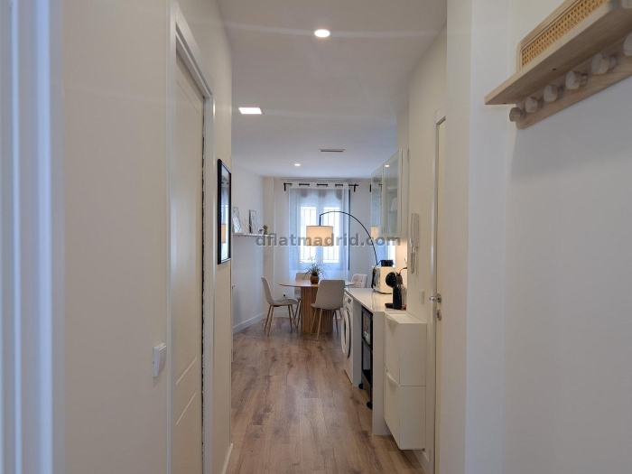 Apartamento luminoso en Tetuan 1 Dormitorio #2012 en Madrid