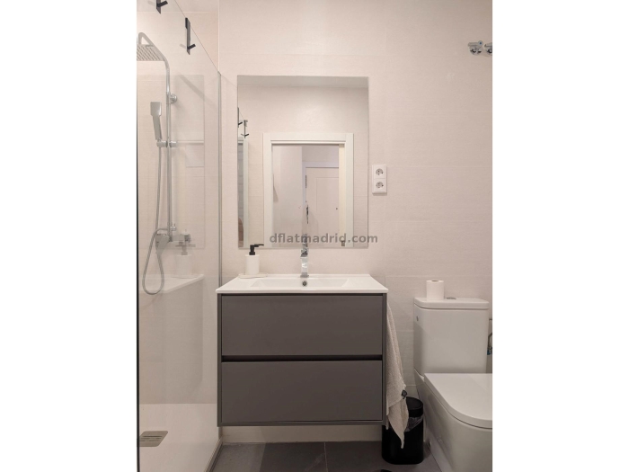 Apartamento luminoso en Tetuan 1 Dormitorio #2012 en Madrid