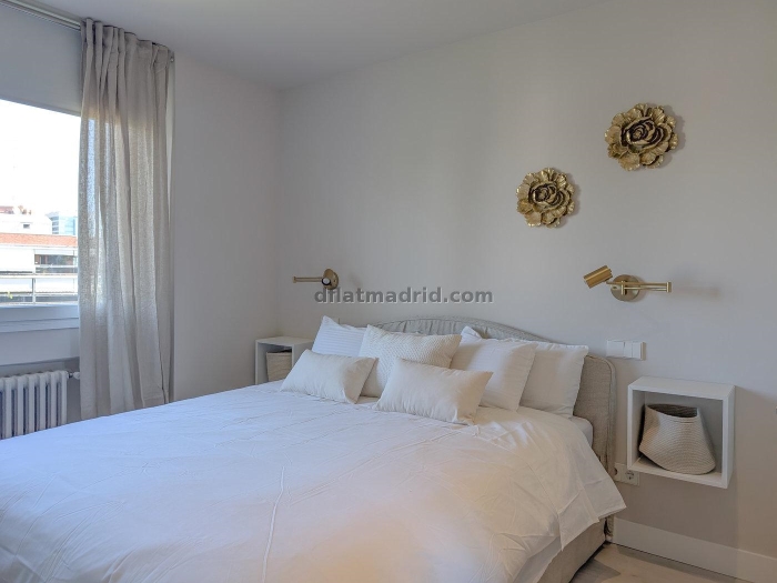 Atico Amplio en Chamartin de 3 Dormitorios con terraza #2014 en Madrid