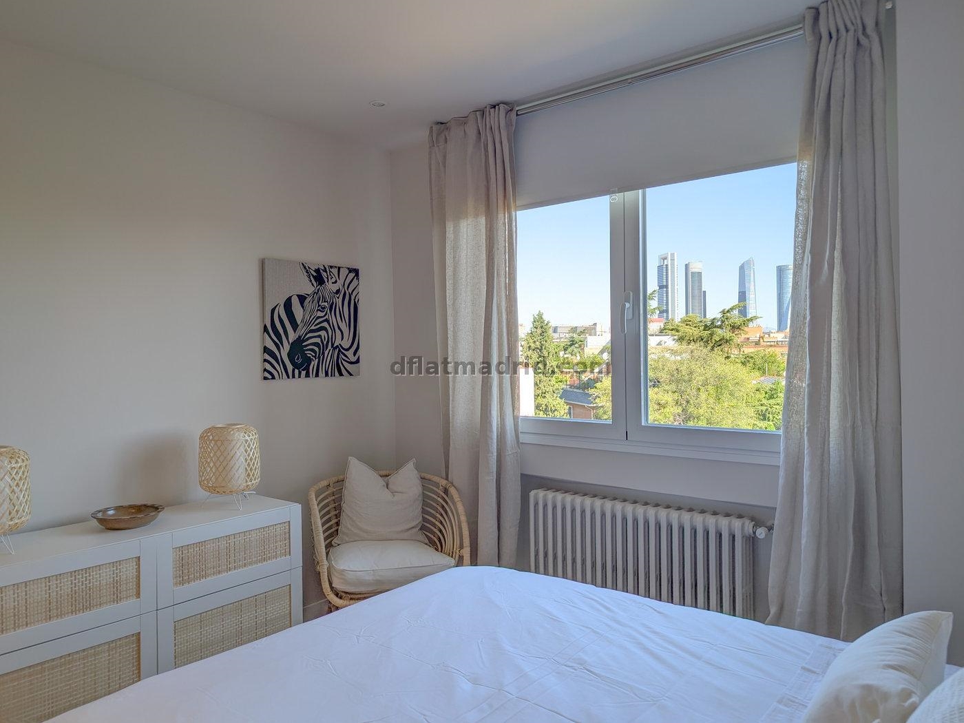 Atico Amplio en Chamartin de 3 Dormitorios con terraza #2014 en Madrid