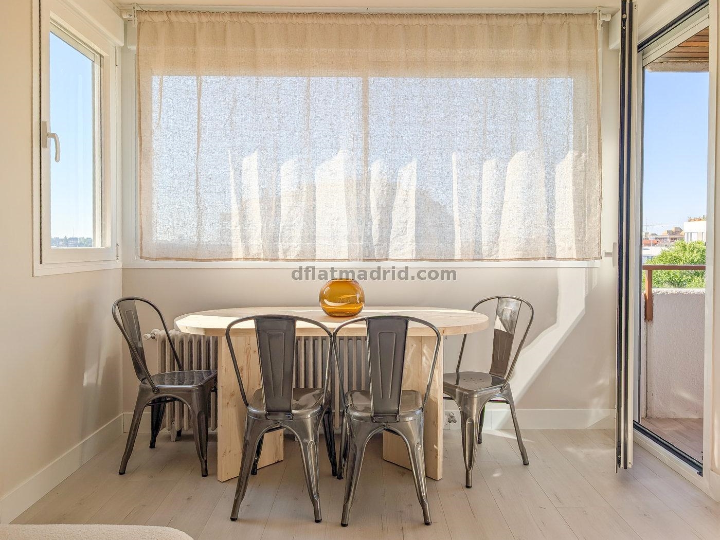 Atico Amplio en Chamartin de 3 Dormitorios con terraza #2014 en Madrid