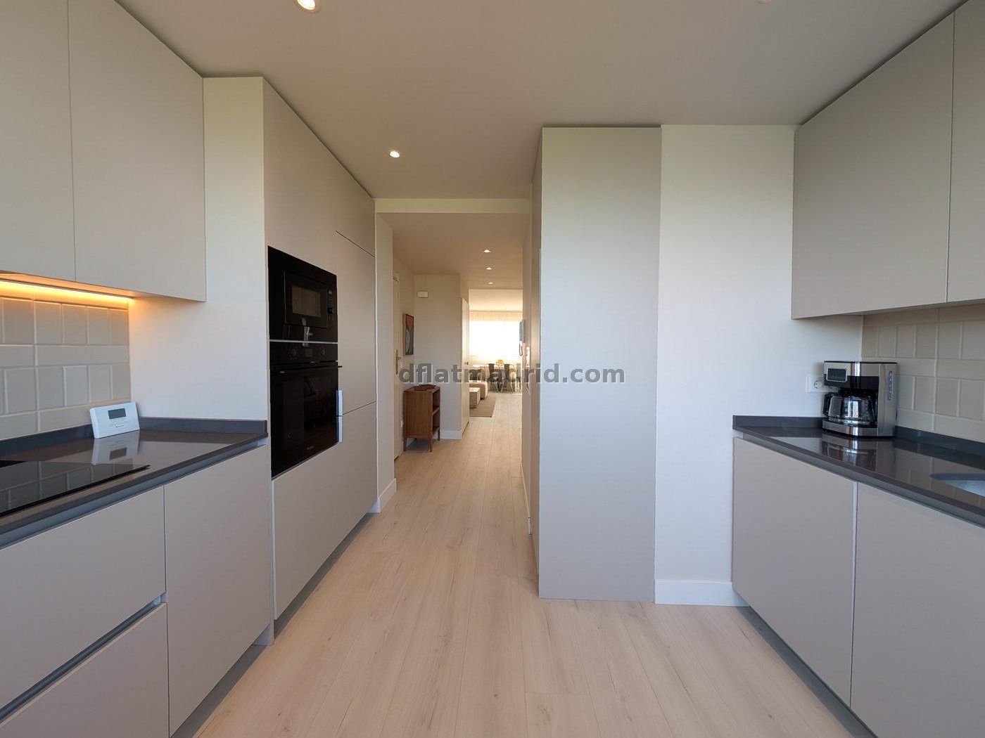 Atico Amplio en Chamartin de 3 Dormitorios con terraza #2014 en Madrid