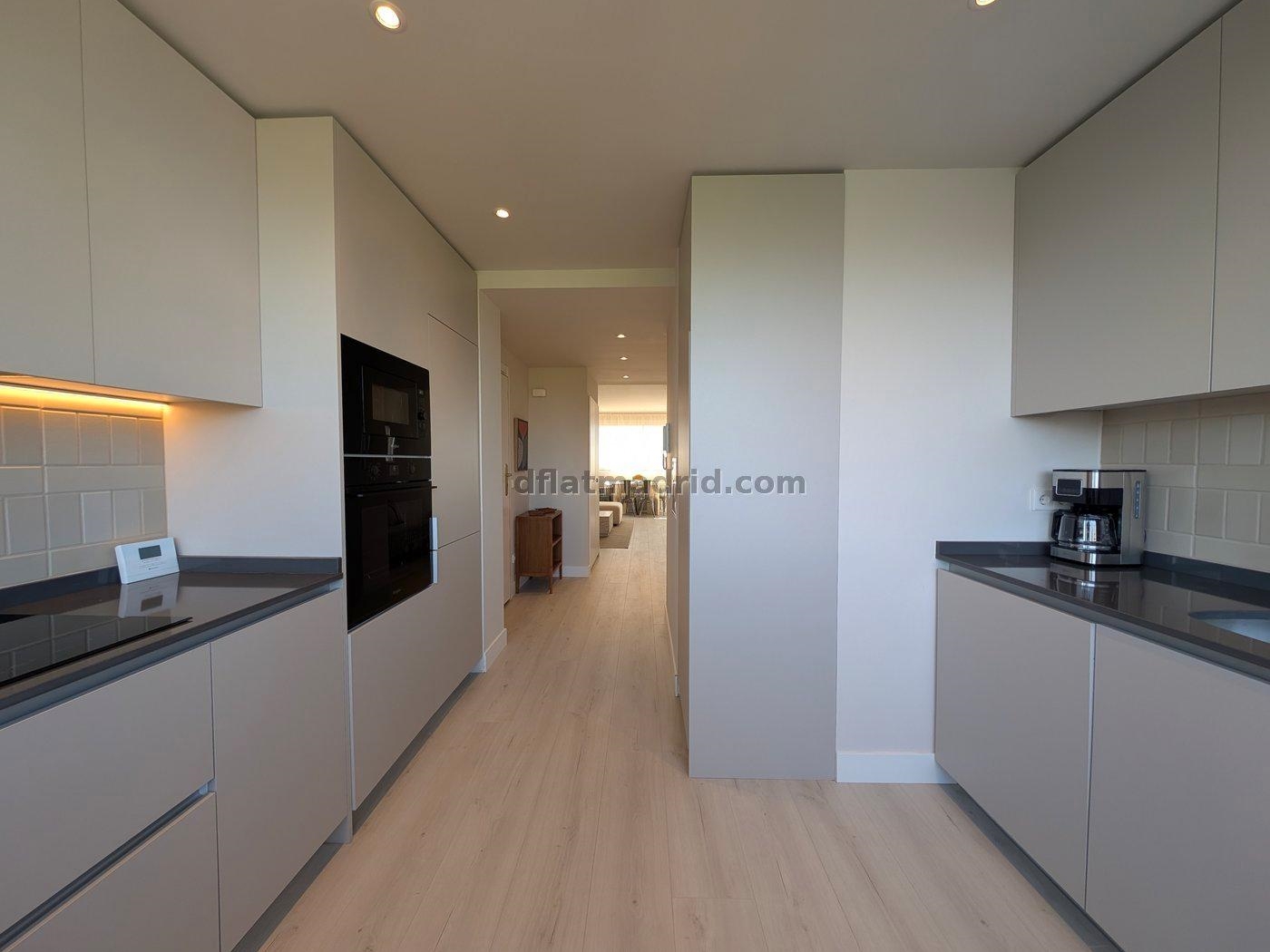 Atico Amplio en Chamartin de 3 Dormitorios con terraza #2014 en Madrid