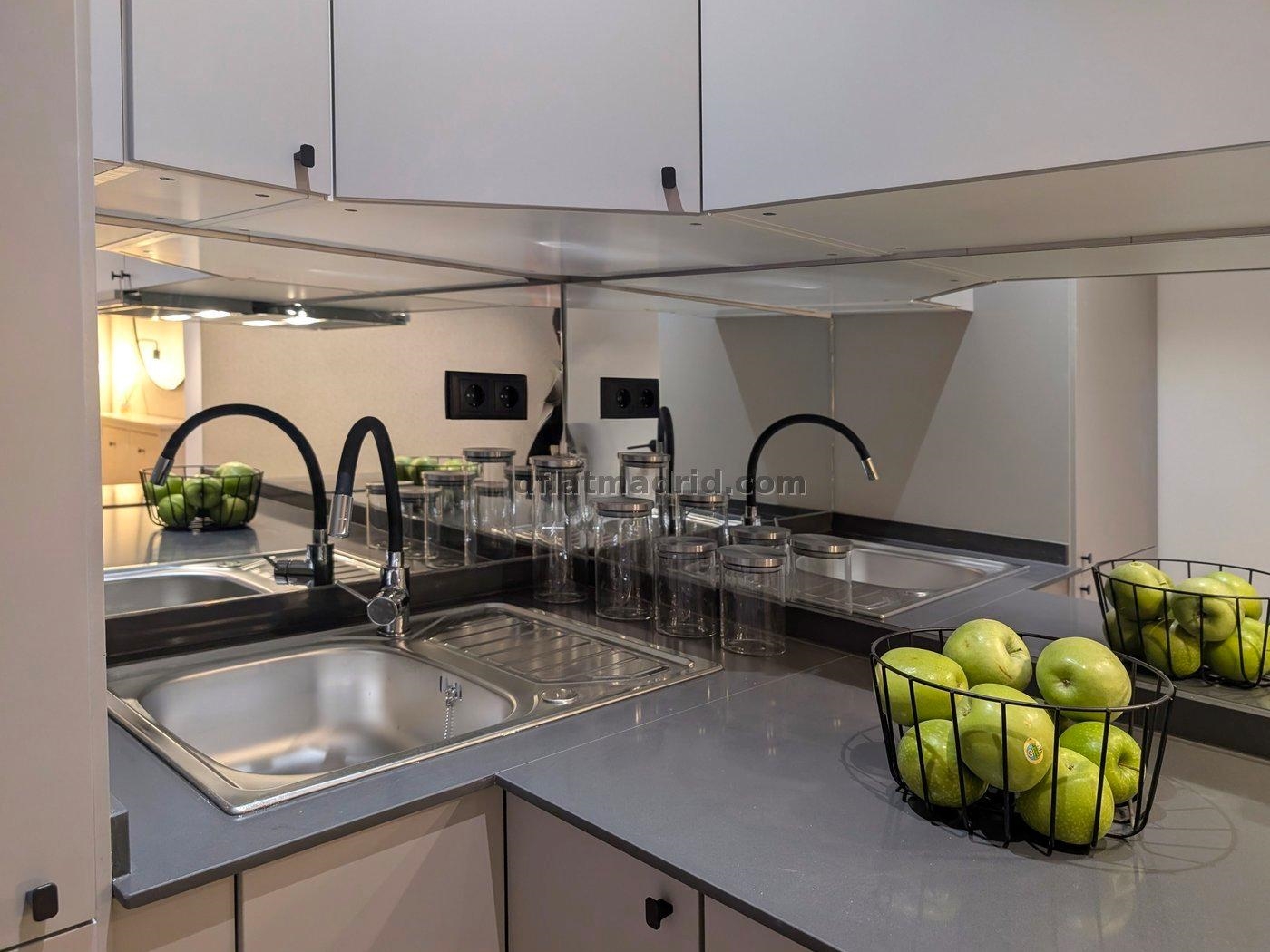 Apartamento Acogedor en Chamberi de 2 Dormitorios #2019 en Madrid