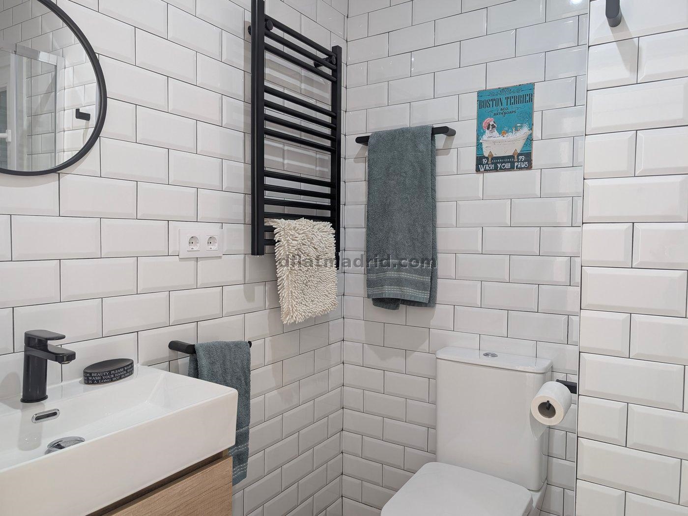 Apartamento en Tetuan de 1 Dormitorio #2025 en Madrid
