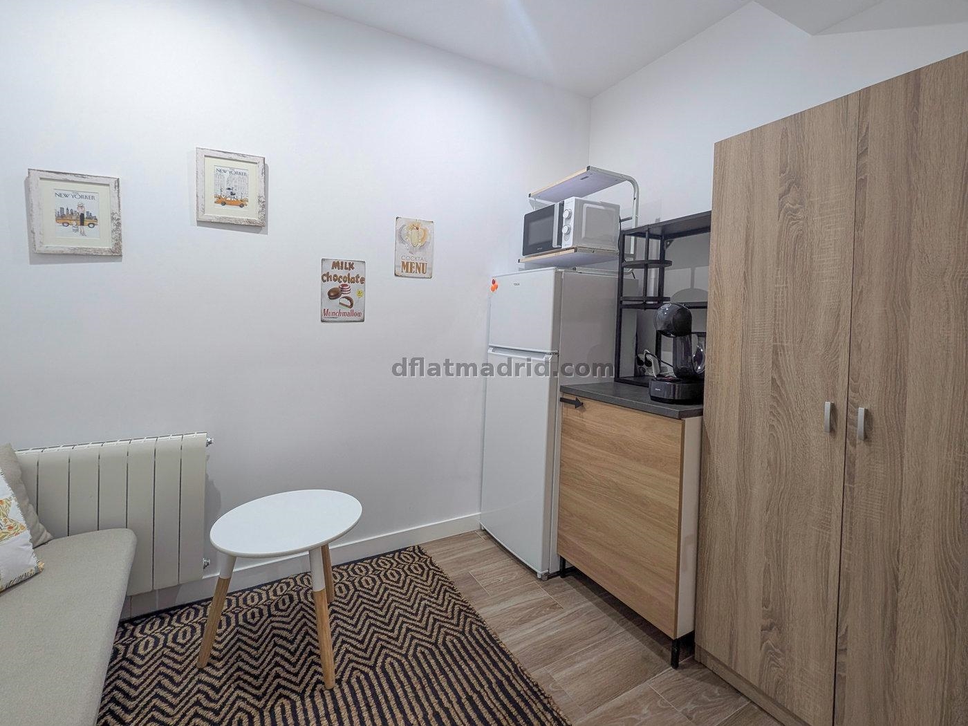 Apartamento en Tetuan de 1 Dormitorio #2027 en Madrid