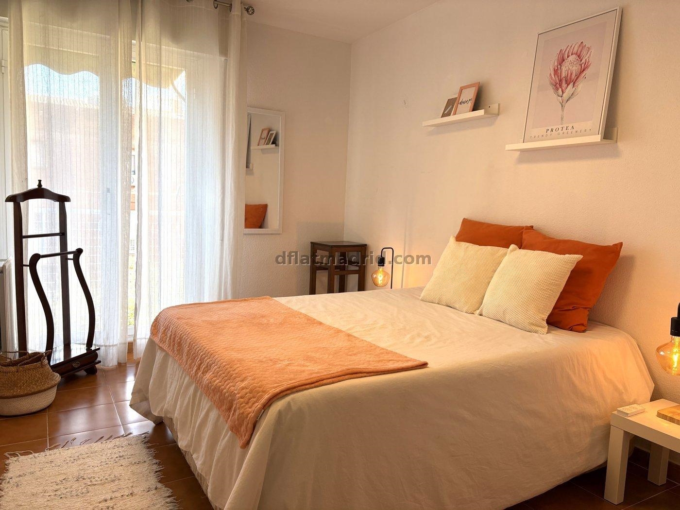Apartamento Amplio en Tetuan de 3 Dormitorios #2040 en Madrid