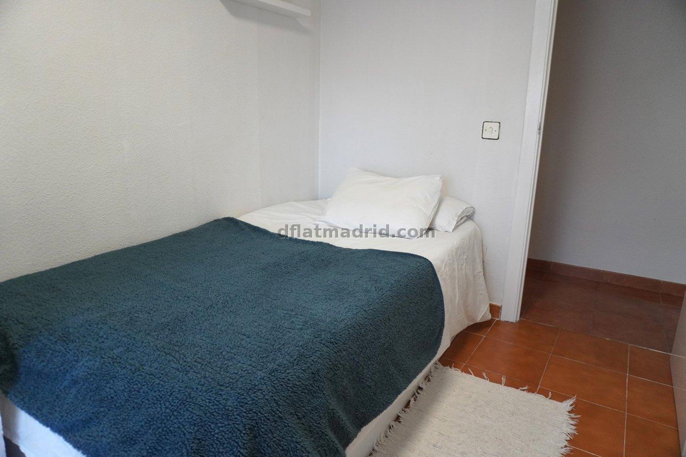 Apartamento Amplio en Tetuan de 3 Dormitorios #2040 en Madrid