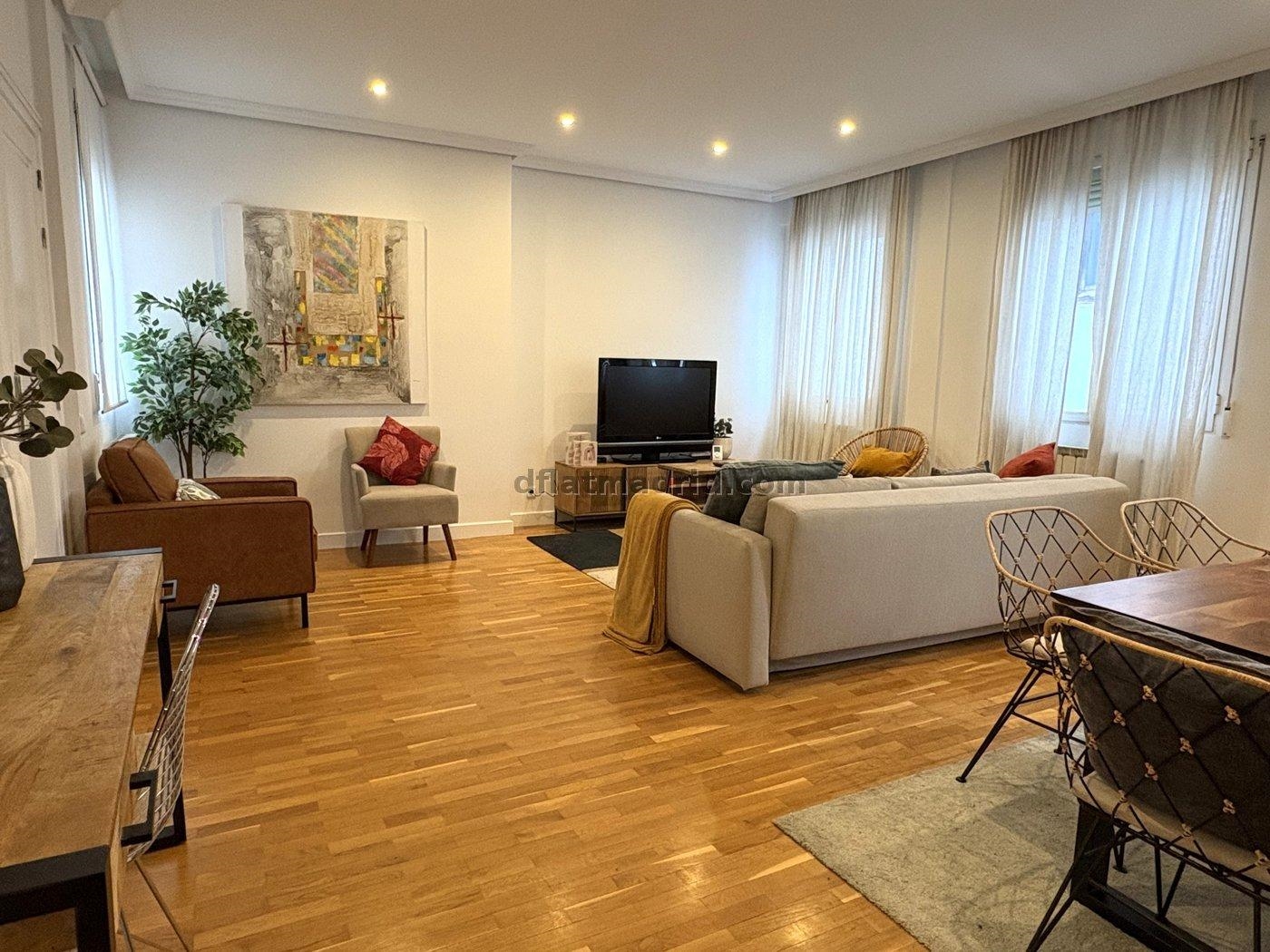Apartment in Retiro of 2 Bedroom #2041 in Madrid
