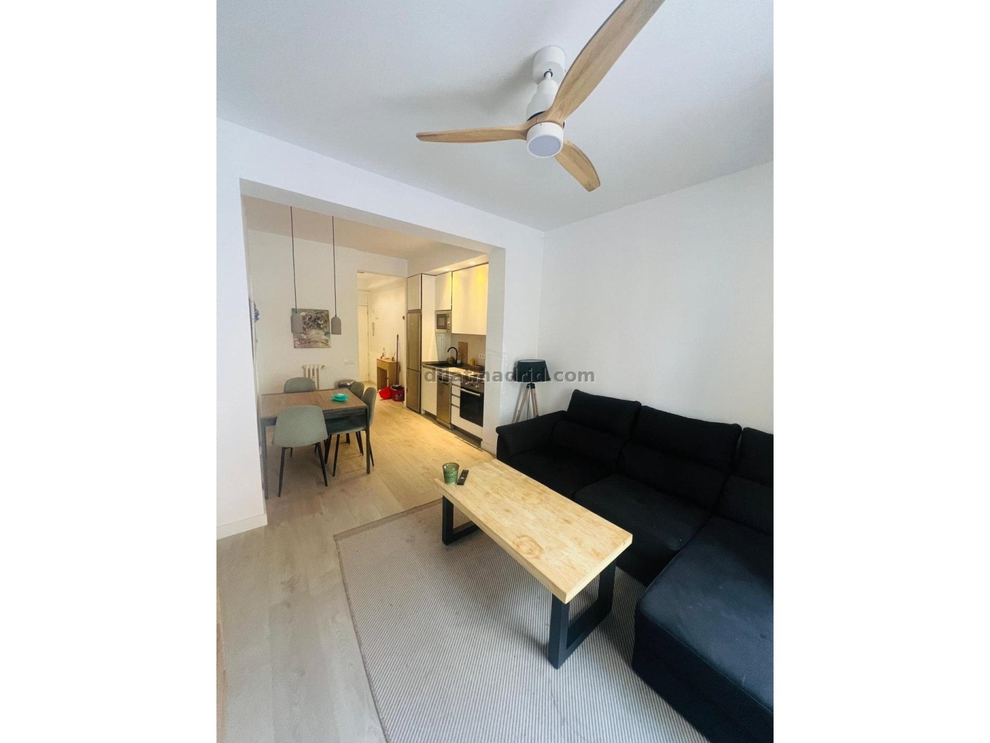 Apartamento Amplio en Chamberi de 3 Dormitorios #2043 en Madrid