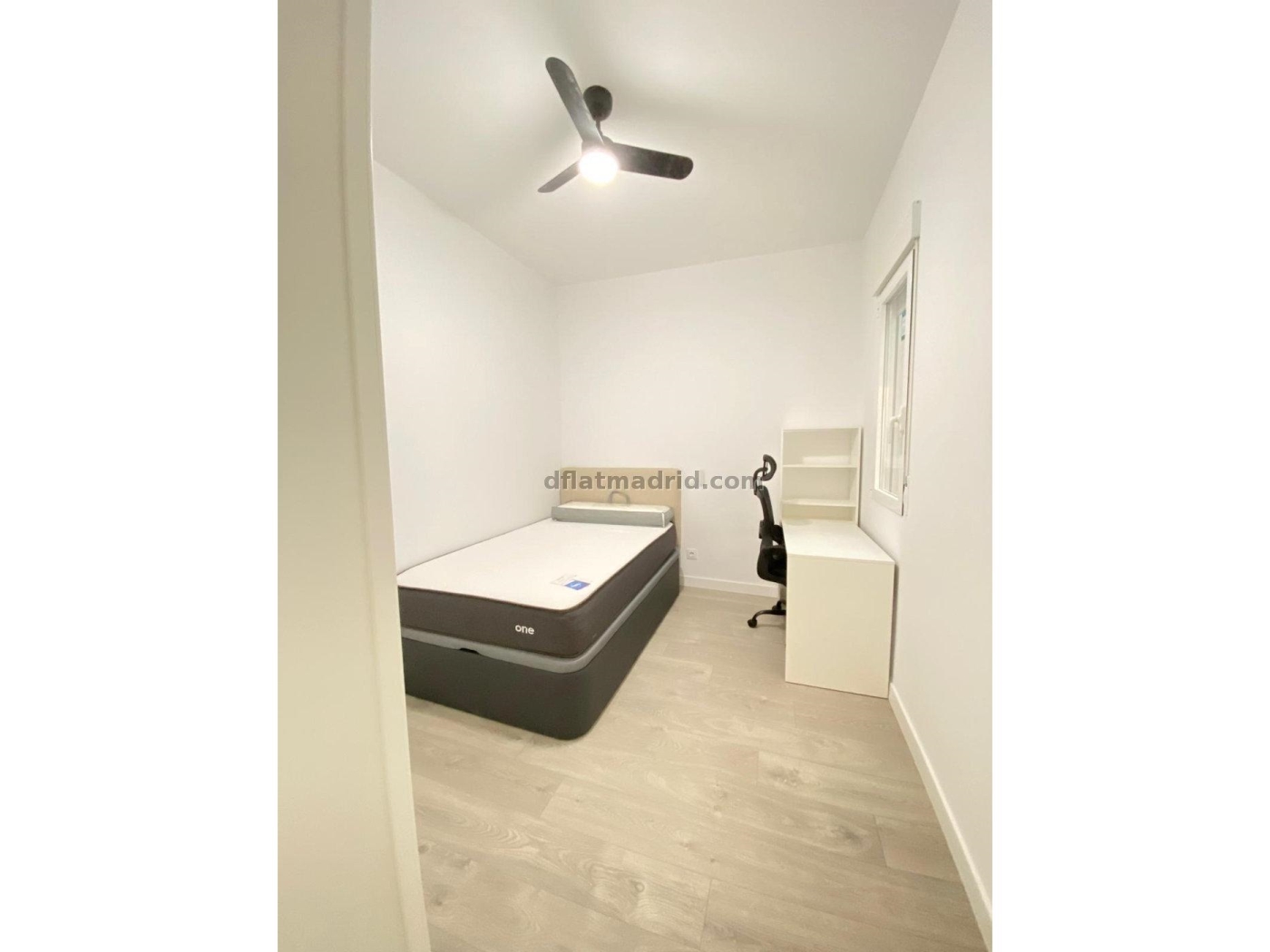 Apartamento Amplio en Chamberi de 3 Dormitorios #2043 en Madrid