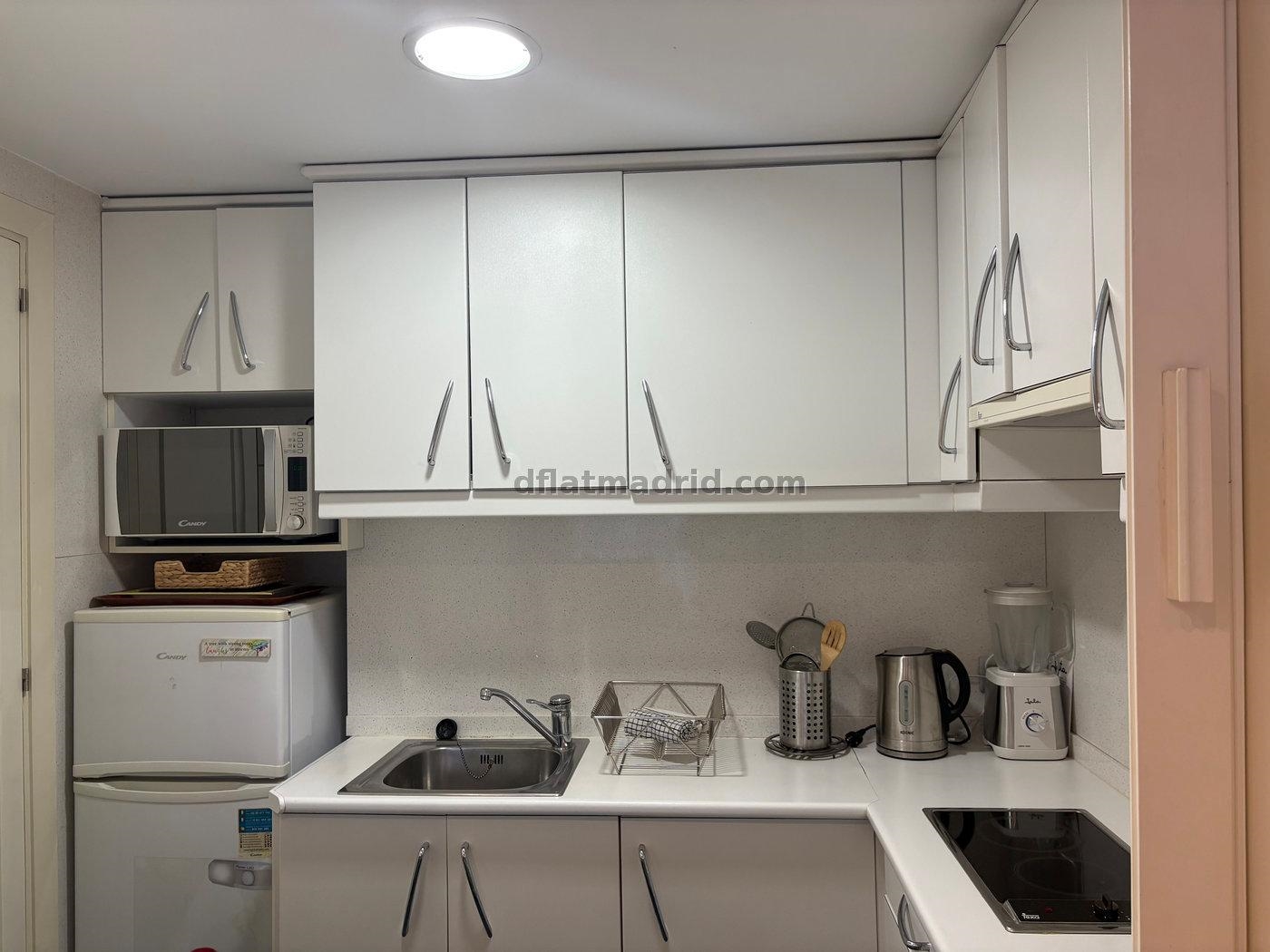 Apartamento en Chamberi de 2 Dormitorios #2045 en Madrid