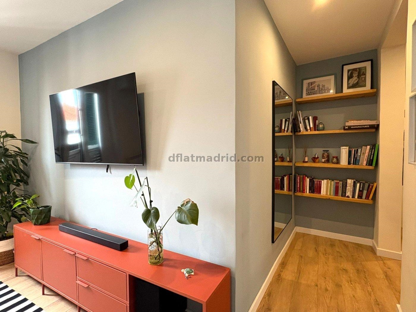 Apartamento en Centro de 1 Dormitorio #2049 en Madrid