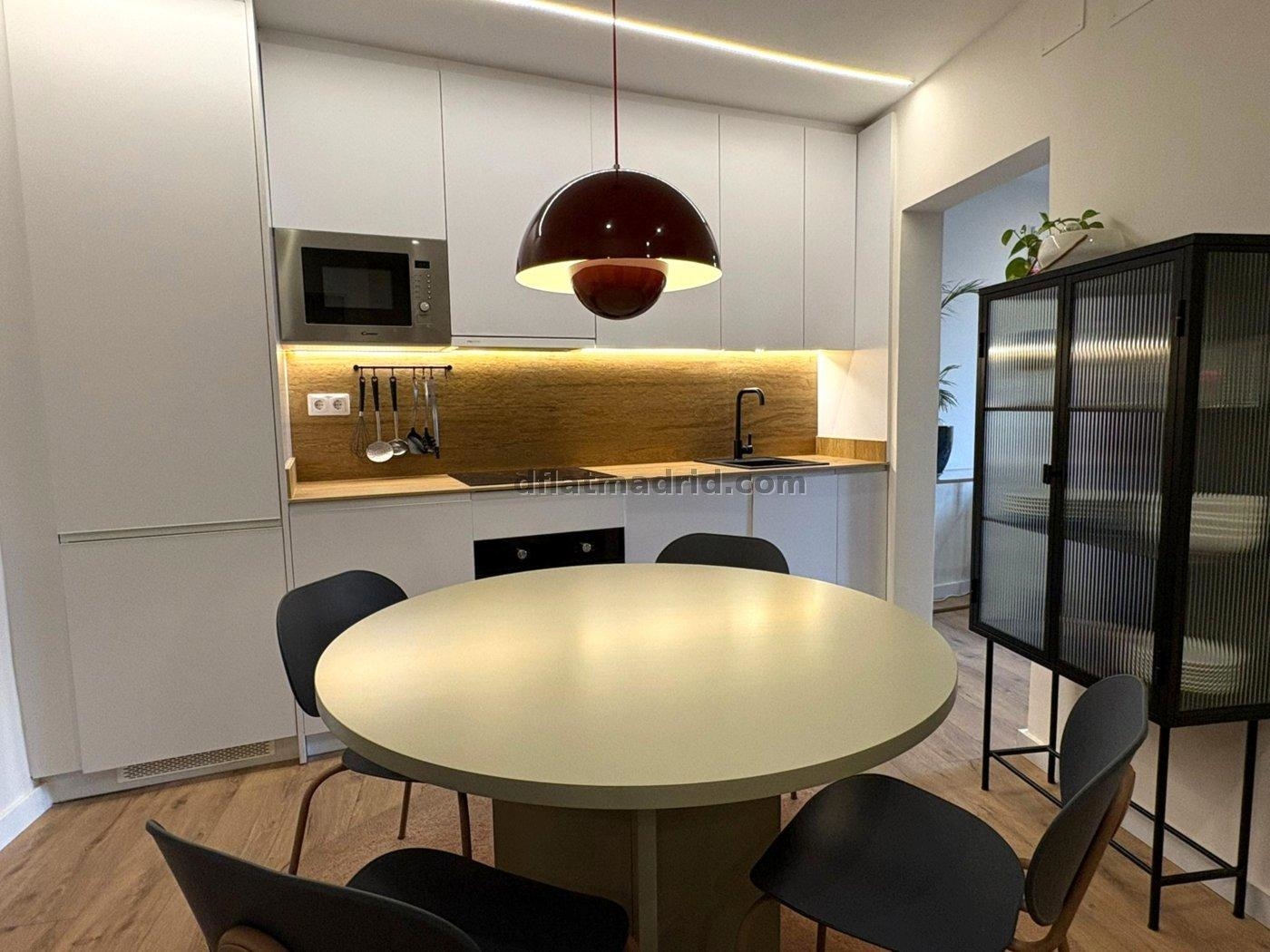 Apartamento en Centro de 1 Dormitorio #2049 en Madrid