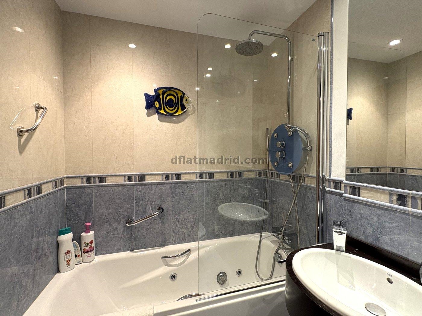 Apartamento en Retiro de 2 Dormitorios #2051 en Madrid