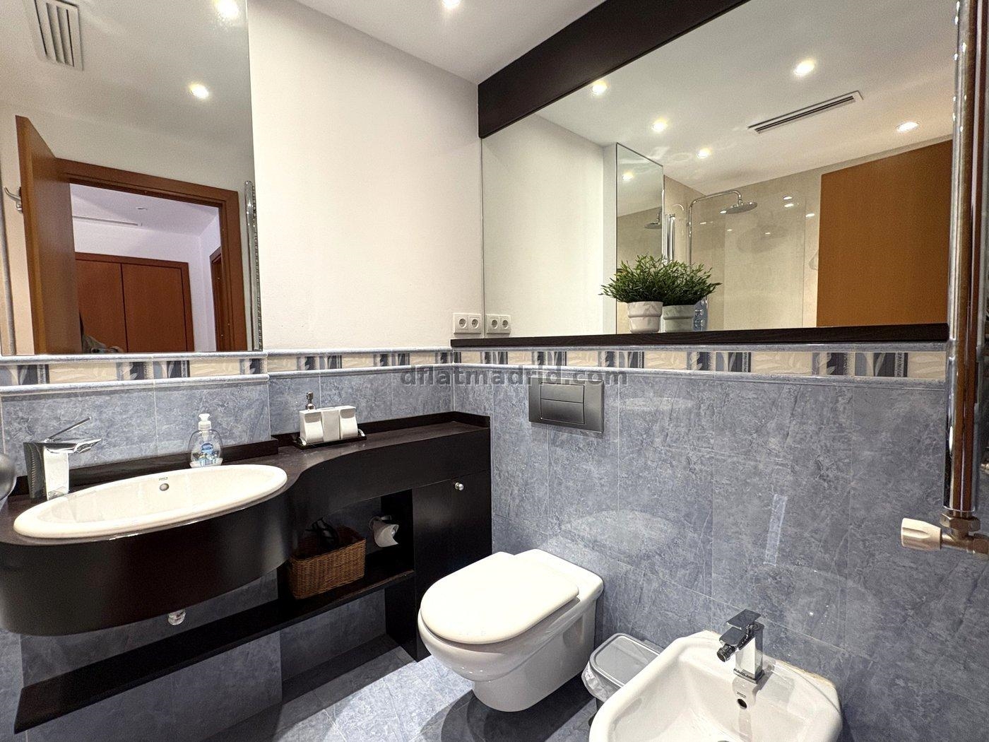 Apartamento en Retiro de 2 Dormitorios #2051 en Madrid