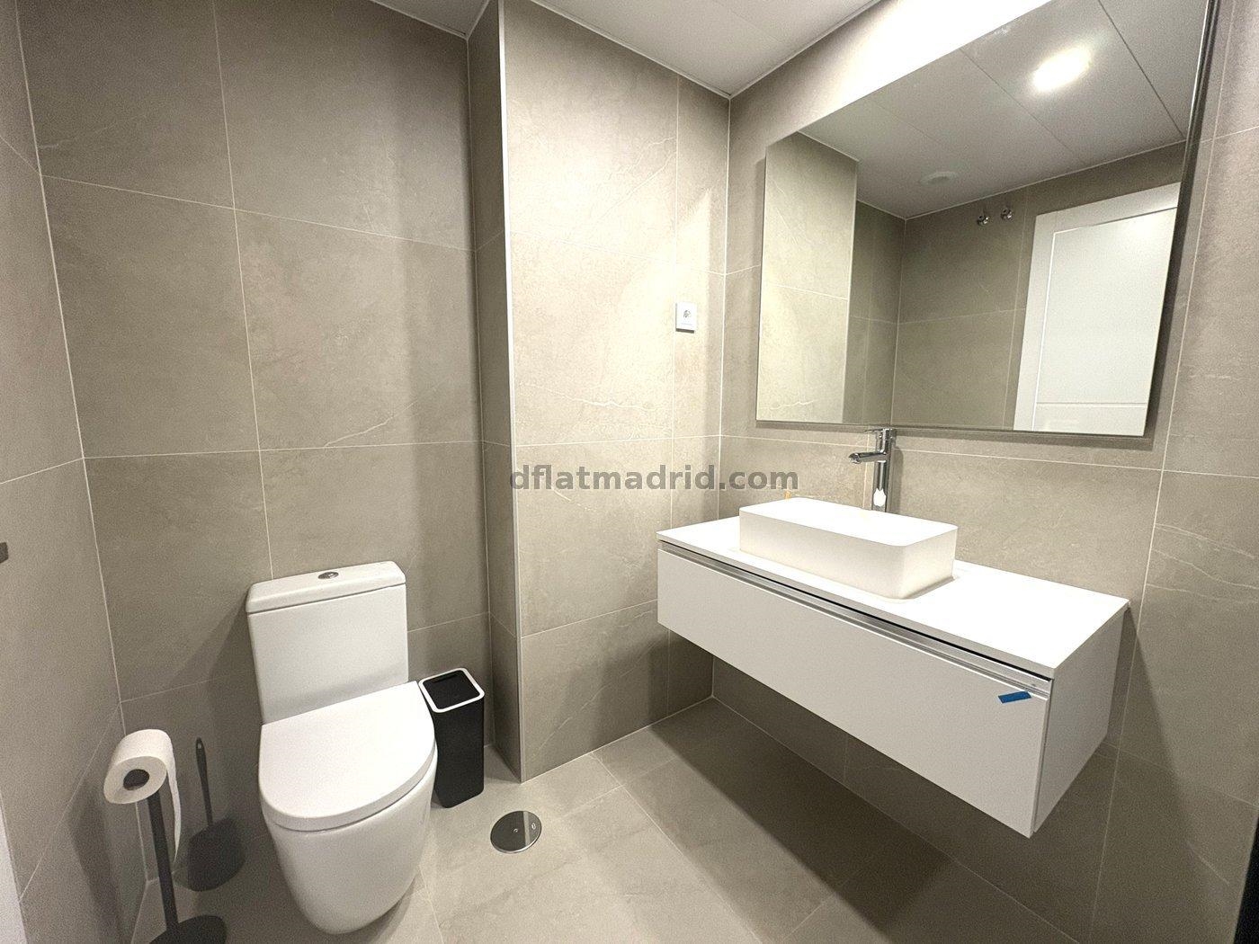 Apartamento en Hortaleza de 1 Dormitorio #2054 en Madrid