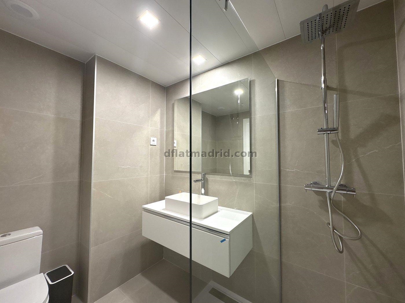 Apartamento en Hortaleza de 1 Dormitorio #2054 en Madrid