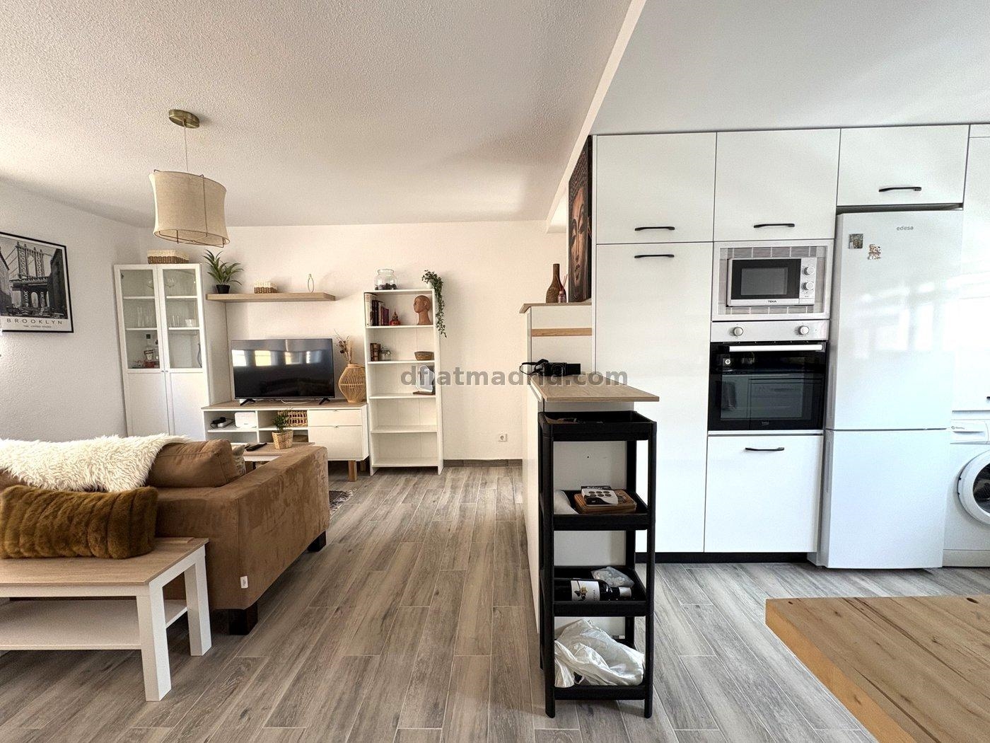 Apartamento Amplio en Hortaleza de 3 Dormitorios #2057 en Madrid