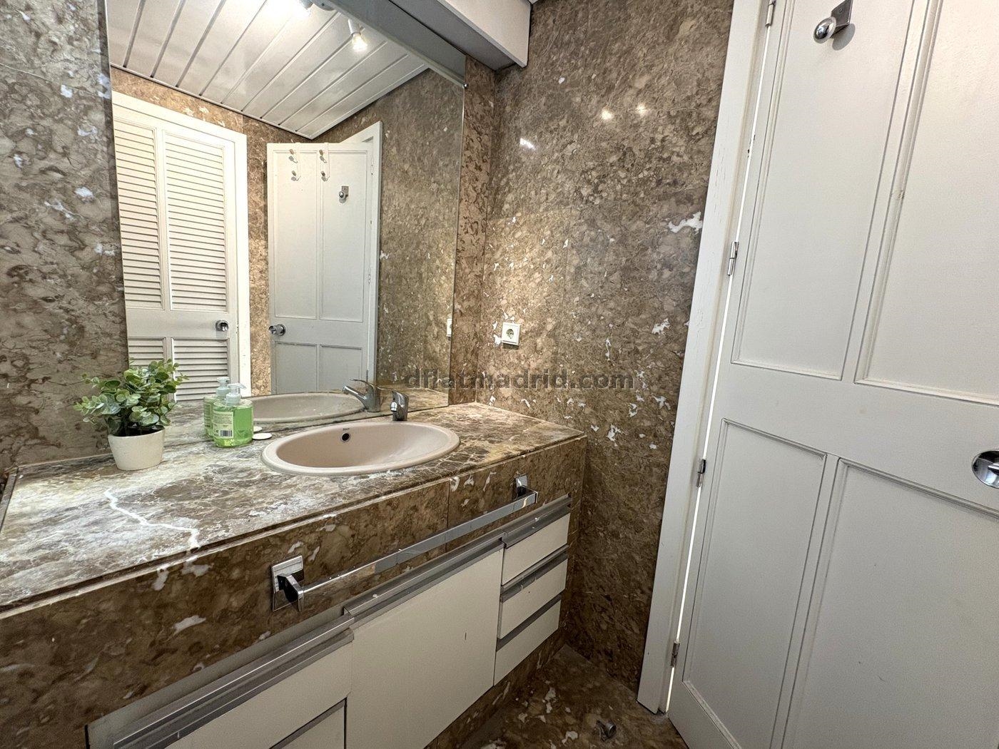 Apartamento en Chamartin de 1 Dormitorio #2061 en Madrid