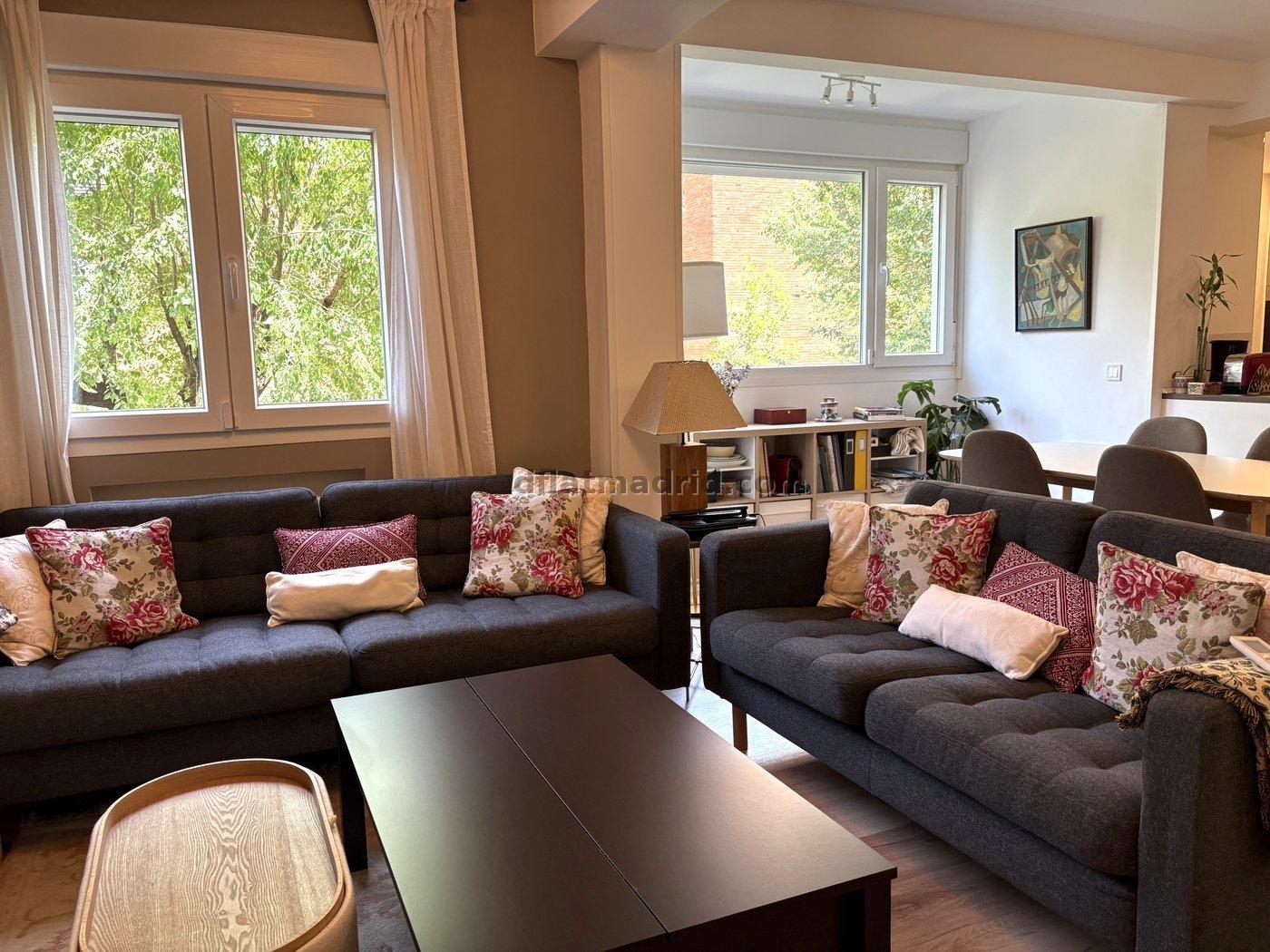 Spacious Apartment in San Blas of 3 Bedrooms #2060 in Madrid