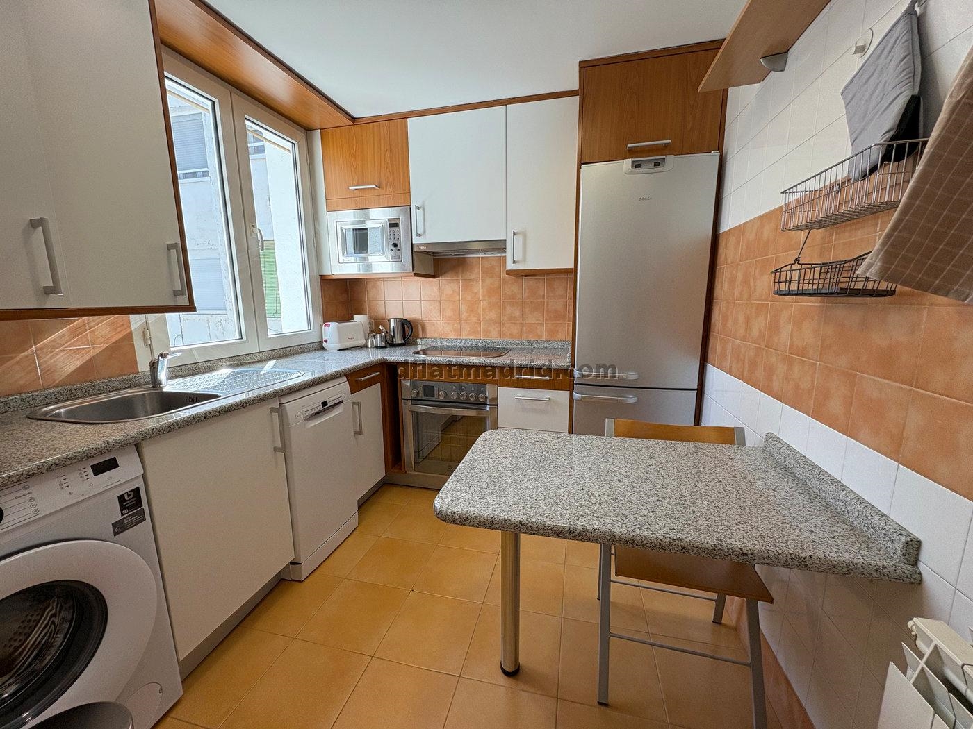 Apartamento en Tetuan de 1 Dormitorio #2059 en Madrid