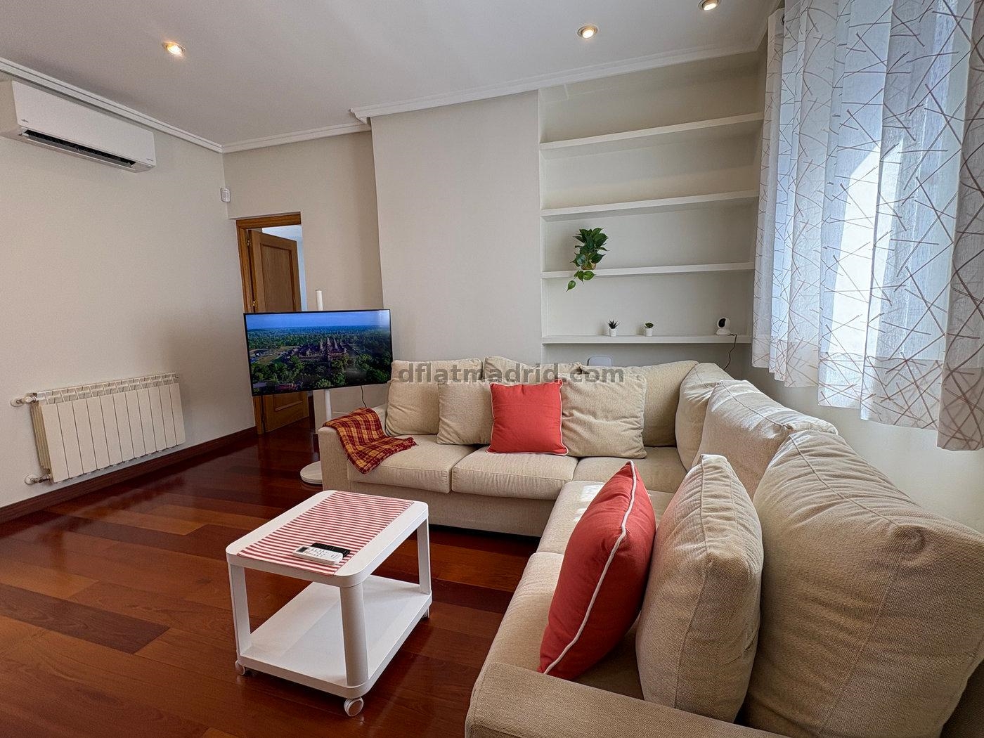 Apartamento en Tetuan de 1 Dormitorio #2059 en Madrid