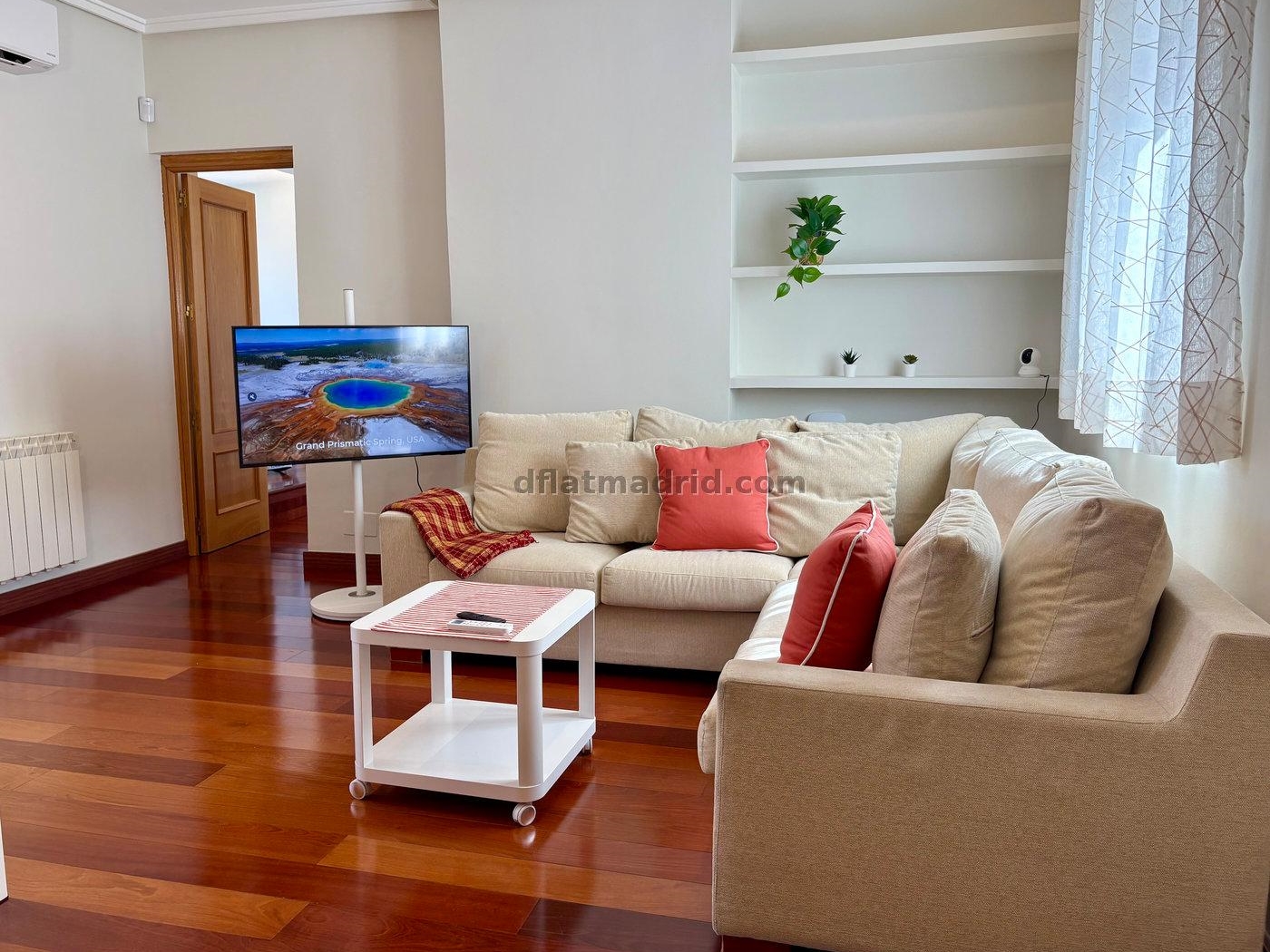 Apartamento en Tetuan de 1 Dormitorio #2059 en Madrid