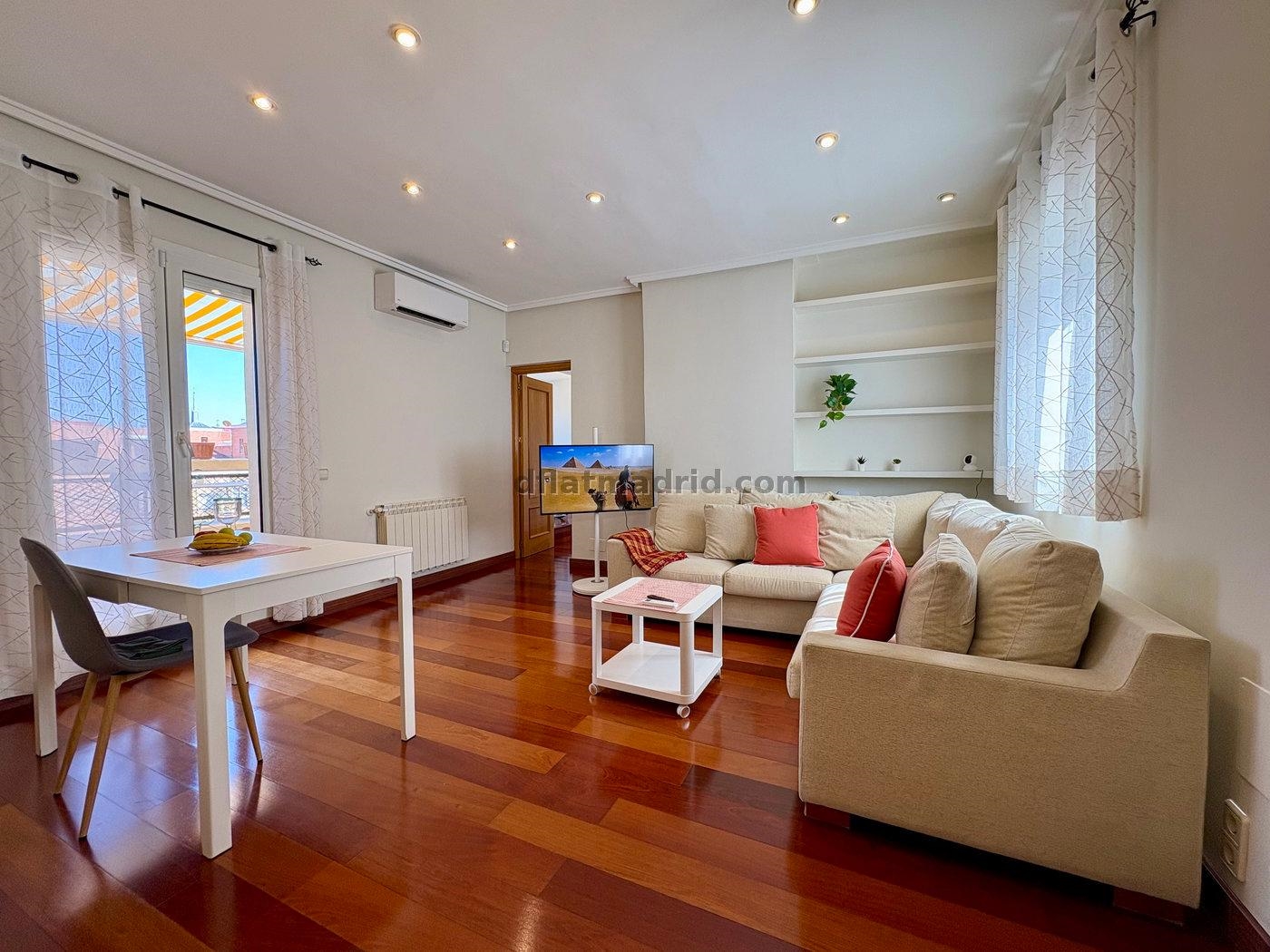 Apartamento en Tetuan de 1 Dormitorio #2059 en Madrid