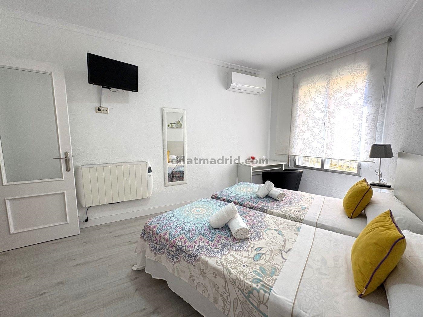 Apartamento en Arganzuela de 2 Dormitorios #2073 en Madrid