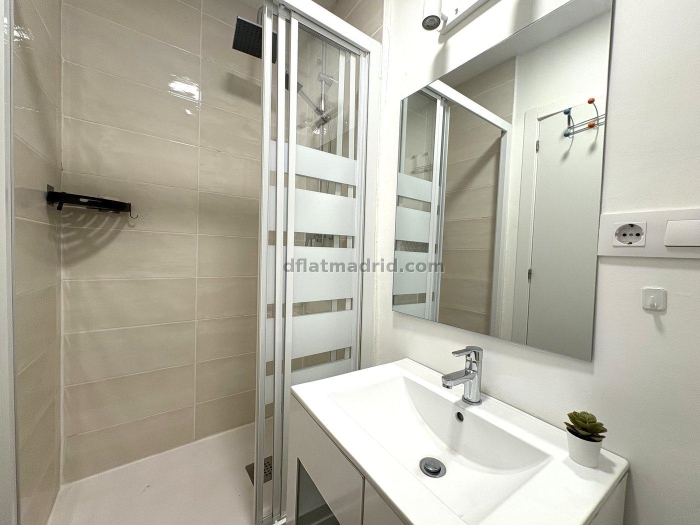 Apartamento Acogedor en Centro #2070 en Madrid