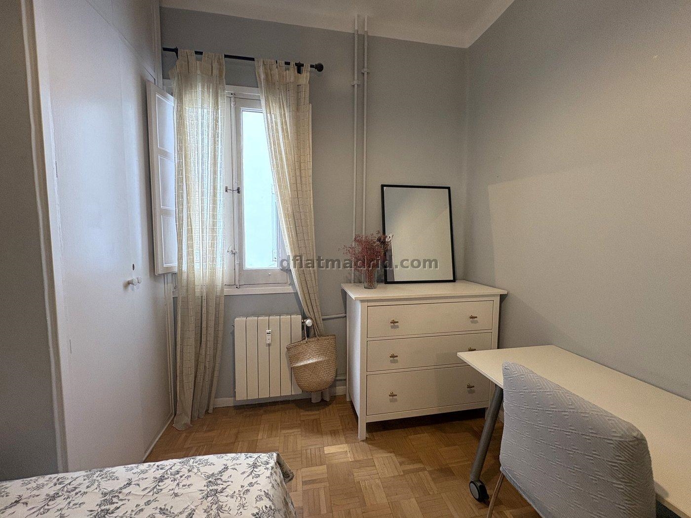Spacious Apartment in Salamanca of 3 Bedrooms #2077 in Madrid