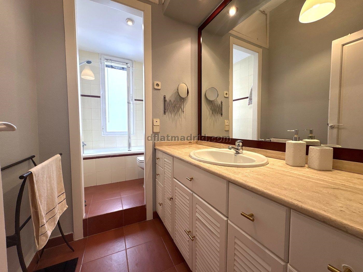 Spacious Apartment in Salamanca of 3 Bedrooms #2077 in Madrid